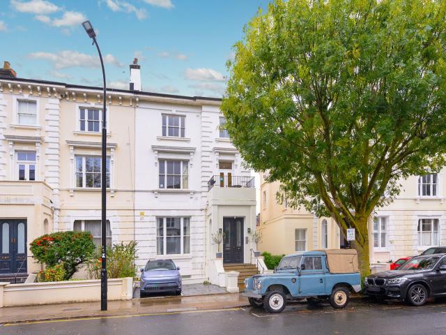 Apartment for rent in Swiss Cottage, Greater London