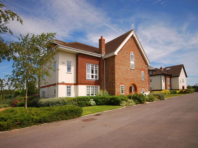 Apartment for rent in Jacobs Well, Guildford
