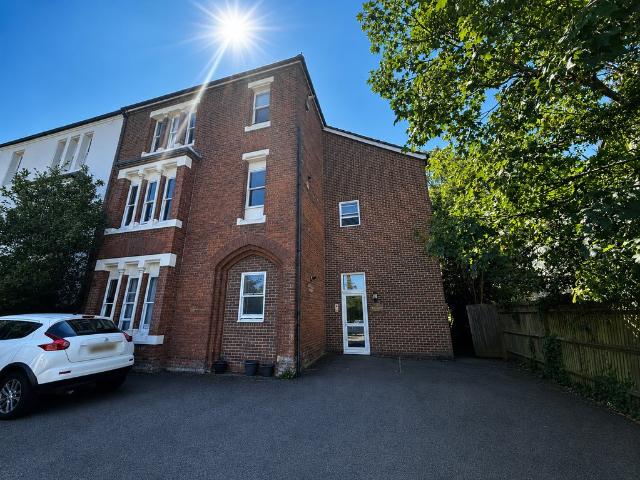 Apartment for rent in Forton, Middlecroft