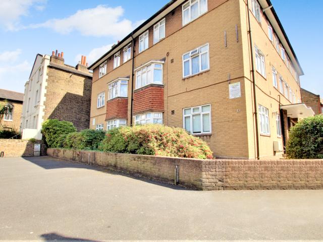 Apartment for rent in Camberwell, Greater London
