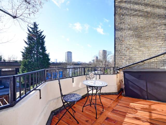 Apartment for rent in Silchester Estate, Greater London