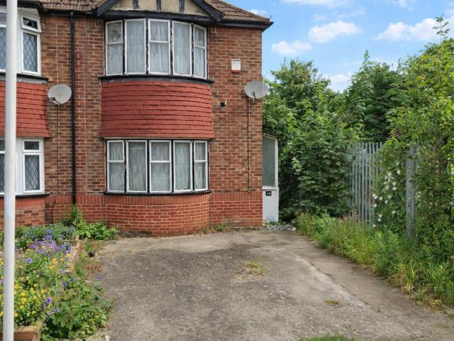 Apartment for rent in Hayes, Greater London