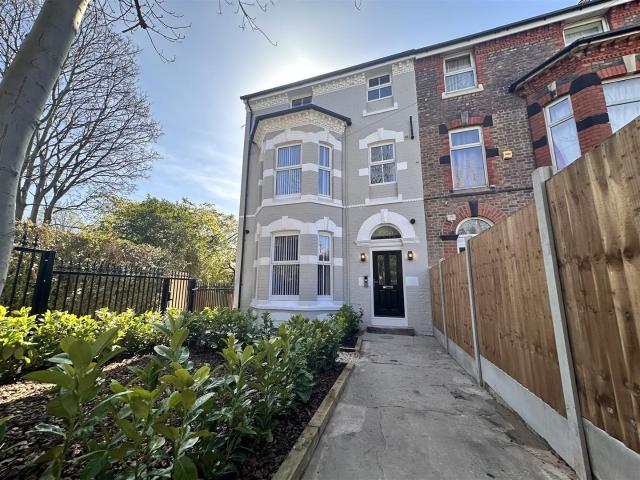 Apartment for rent in Birkenhead, Wirral