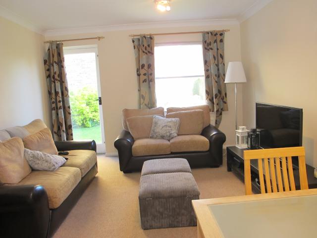 Apartment for rent in North Sheen, Greater London