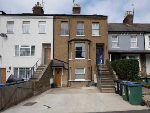 Apartment for rent in Watford Heath, Watford