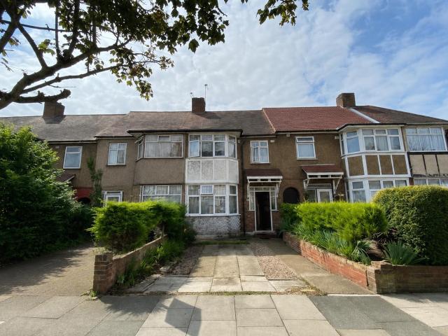 Apartment for rent in Freezywater, Greater London