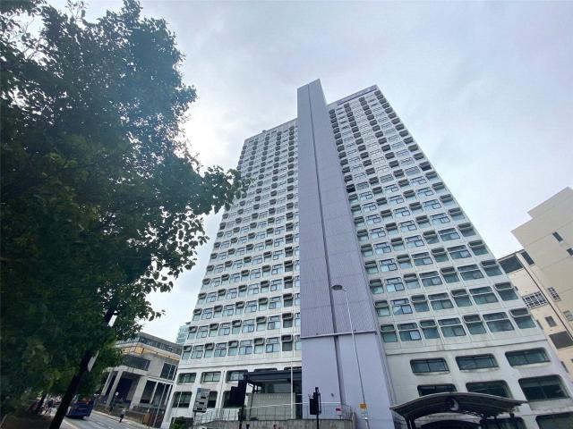 Apartment for rent in City Centre, Salford