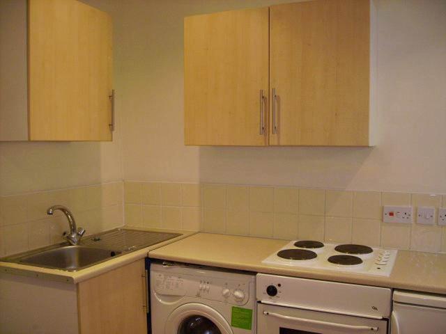 Apartment for rent in Plasnewydd, Falcon Lodge