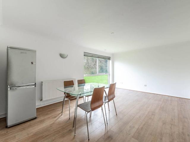 Apartment for rent in Bushey