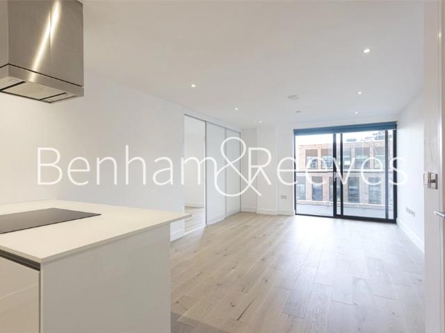 Studio for rent in Spitalfields, Whitechapel