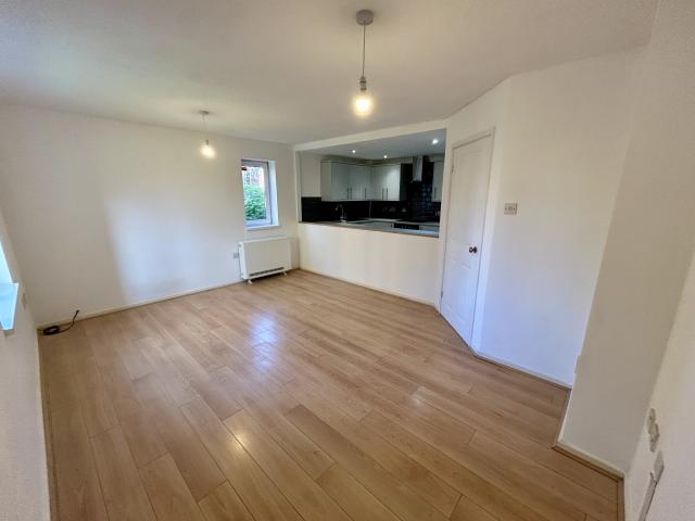 Apartment for rent in Cardiff International Sports Village, Falcon Lodge