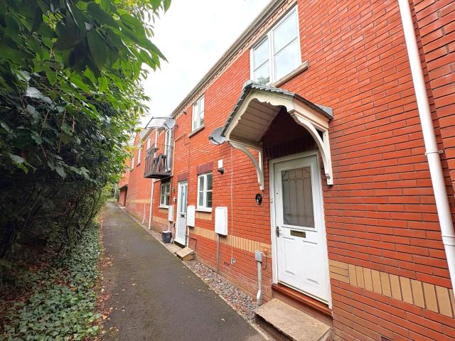 Apartment for rent in Newcourt, Watergate