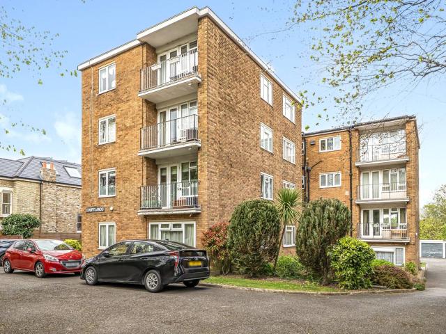 Apartment for rent in London Borough of Ealing, Perivale
