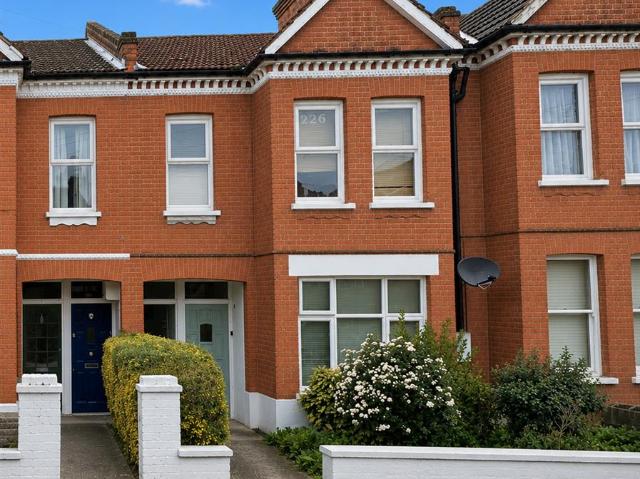 Apartment for rent in London Borough of Croydon, Thornton Heath
