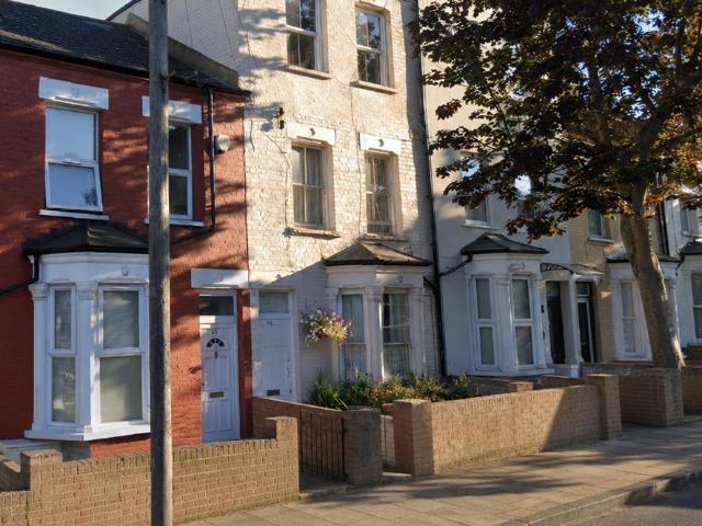 Apartment for rent in Stamford Hill, Greater London
