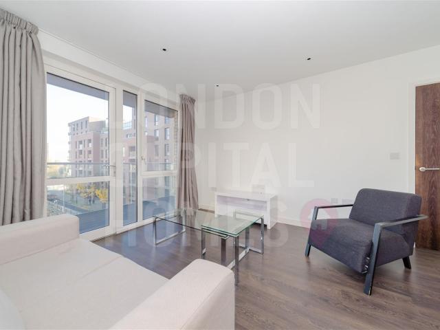 Apartment for rent in Woodberry Down, Cat Hill