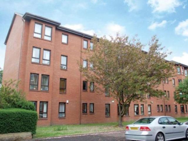 Apartment for rent in Shawmoss, Glasgow