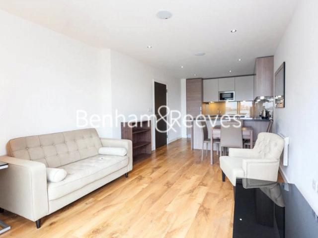 Apartment for rent in Beaufort Park, Greater London