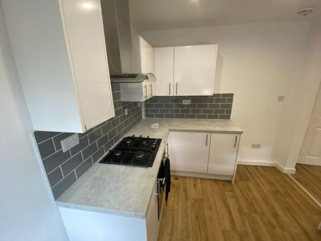 Apartment for rent in Cwmbwrla, Nangreaves
