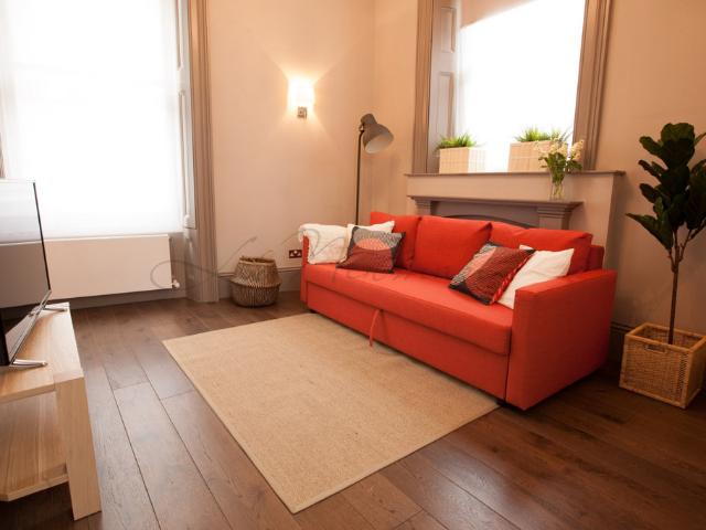 Apartment for rent in Brompton, Greater London