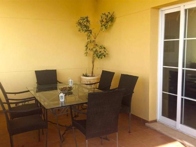 Apartamento en alquiler en Barriada Islas Canarias, Costa del Sol Occidental