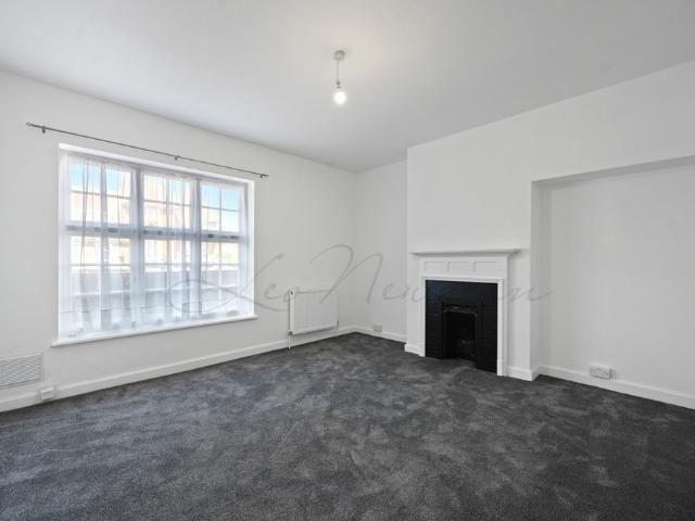 Apartment for rent in Hampstead Garden Suburb, Greater London