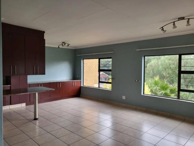 Apartment for rent in Farrarmere, Ekurhuleni