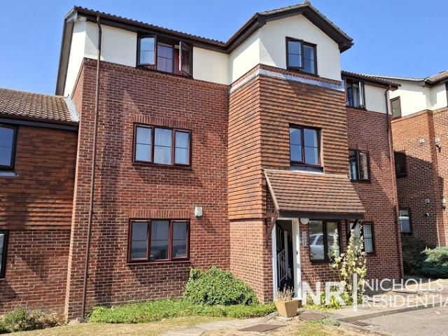 Apartment for rent in Epsom, Surrey