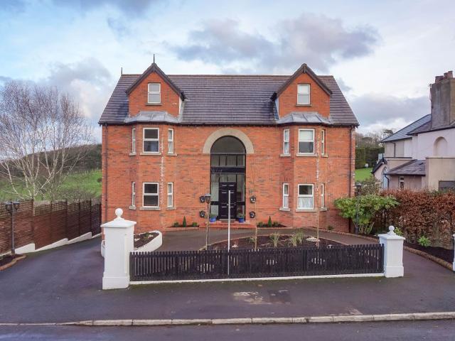 Apartment for rent in Helen's Bay, County Down