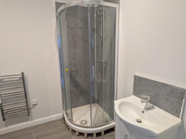 Apartment for rent in Dixons Green, West Midlands