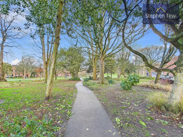 Apartment for rent in Avenham, Higher Bartle