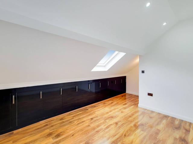 Apartment for rent in Carshalton-on-the-Hill, Greater London