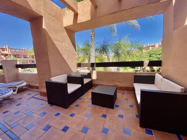 Apartamento en alquiler en Hacienda del Sol, Estepona