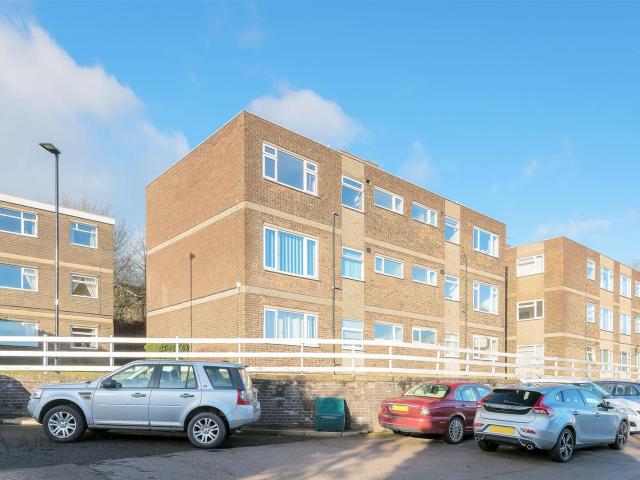Apartment for rent in Stumperlowe, Sheffield