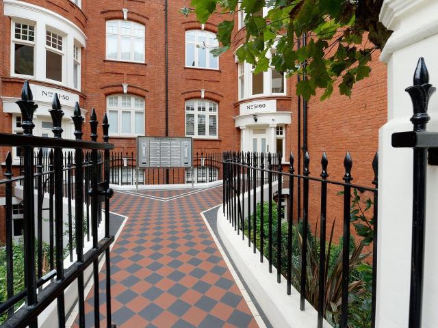 Apartment for rent in London Borough of Hammersmith and Fulham, Greater London