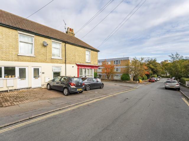 Apartment for rent in Heigham Grove, East Bank