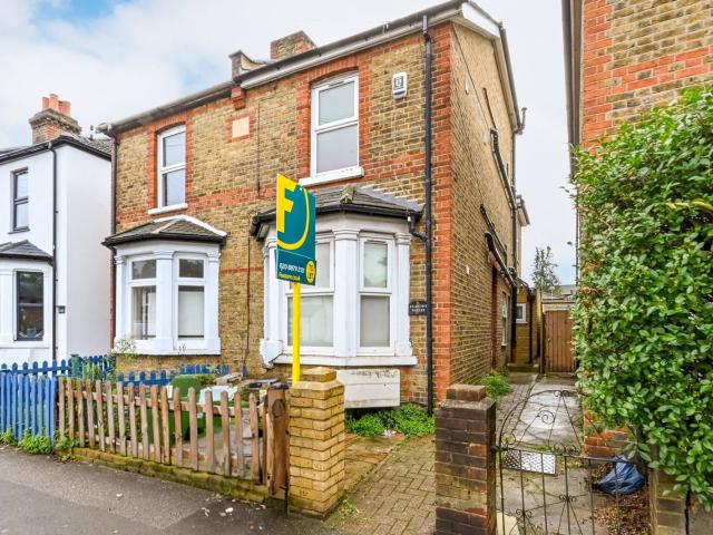 Studio for rent in Norbiton, Greater London