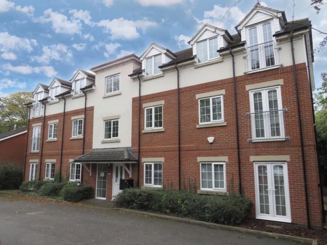 Apartment for rent in Beaconside, Baswich