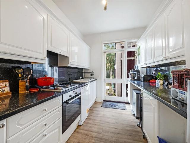 Apartment for rent in Noel Park, Greater London