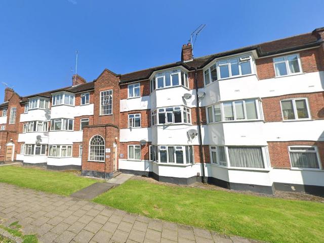 Apartment for rent in Kenton, Harrow On The Hill