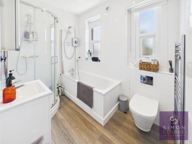 Apartment for rent in Whetstone, Greater London