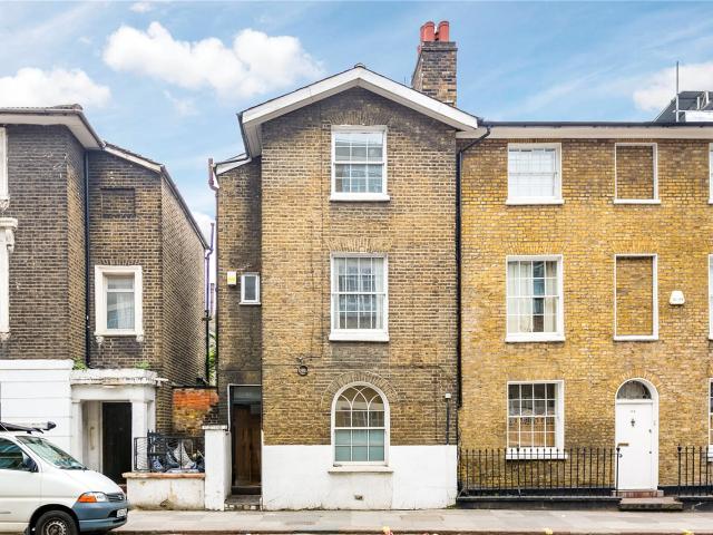 Apartment for rent in Maitland Park, Greater London
