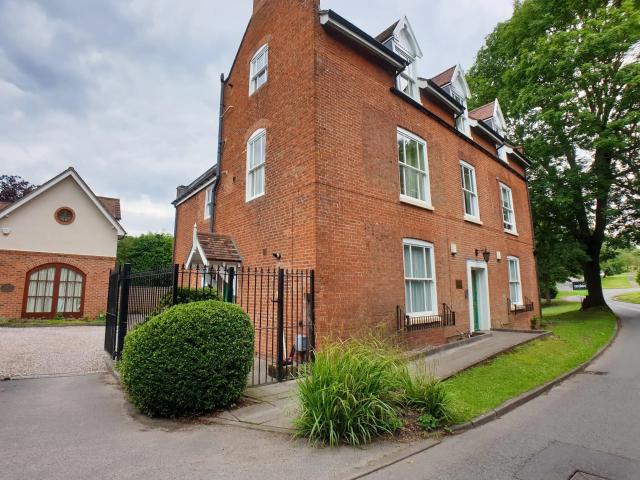 Apartment for rent in Northfield, West Midlands