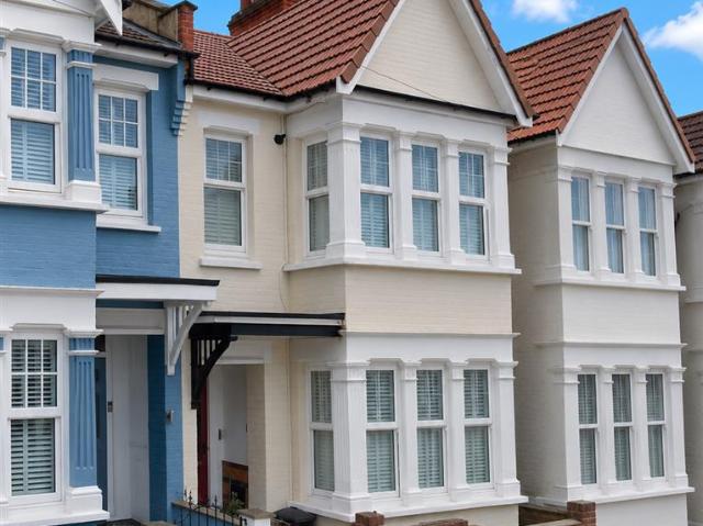 Apartment for rent in Alton Barnes, Essex