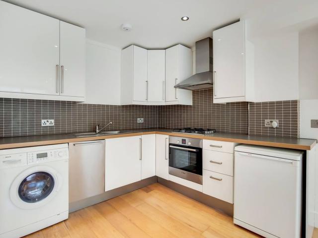 Apartment for rent in Highbury, Greater London