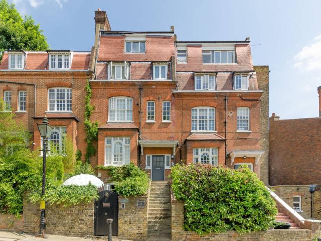 Apartment for rent in West Hampstead, Isle Of Man