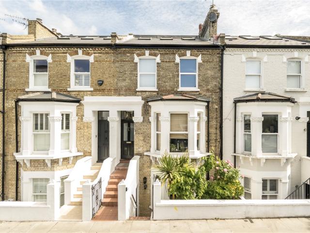 Apartment for rent in London Borough of Hammersmith and Fulham, Greater London