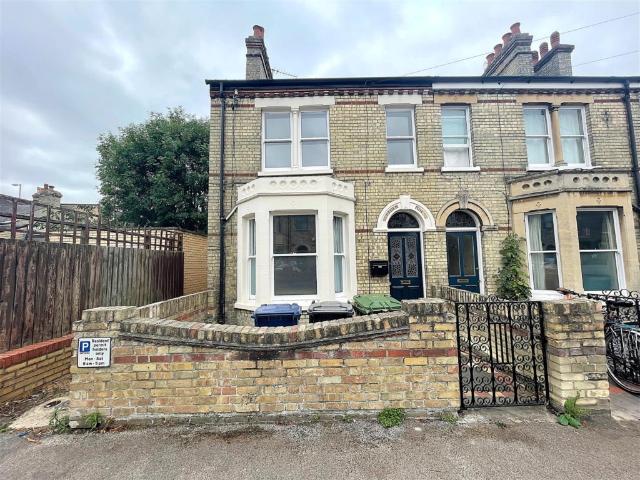 Apartment for rent in Chesterton, Arbury