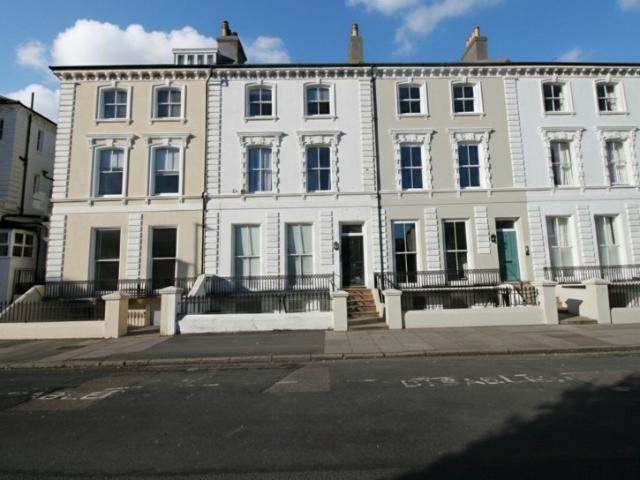 Apartment for rent in Upperton, Eastbourne