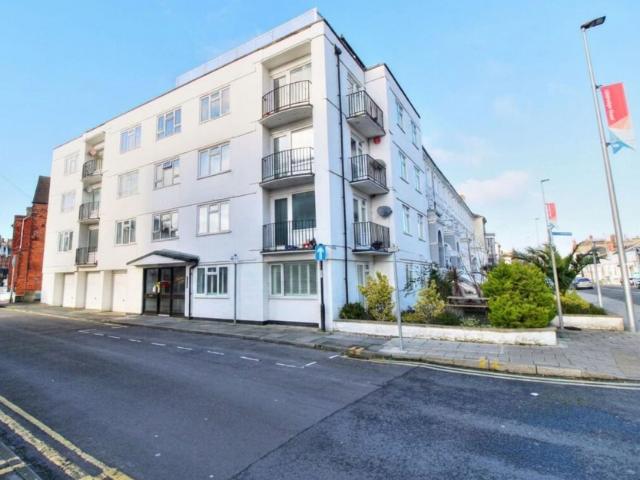 Apartment for rent in Upperton, Eastbourne